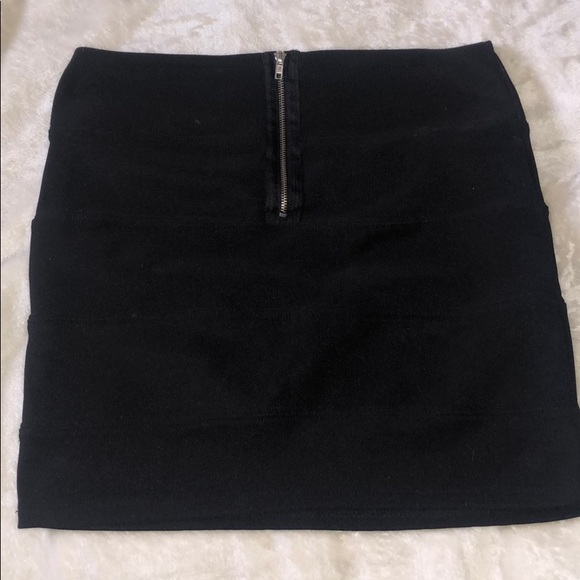 Bandage Wrap Pencil Skirt - Picture 2 of 2